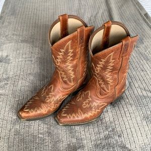 Ariat kids cowboy boots